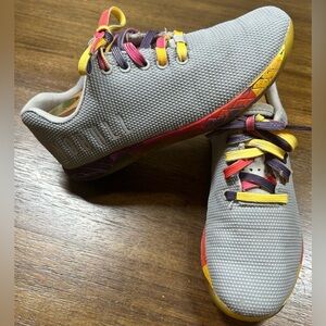 NoBull Women's Size 8 Men’s Size 6.5 Gradient Trainer Arctic Yellow/Gray